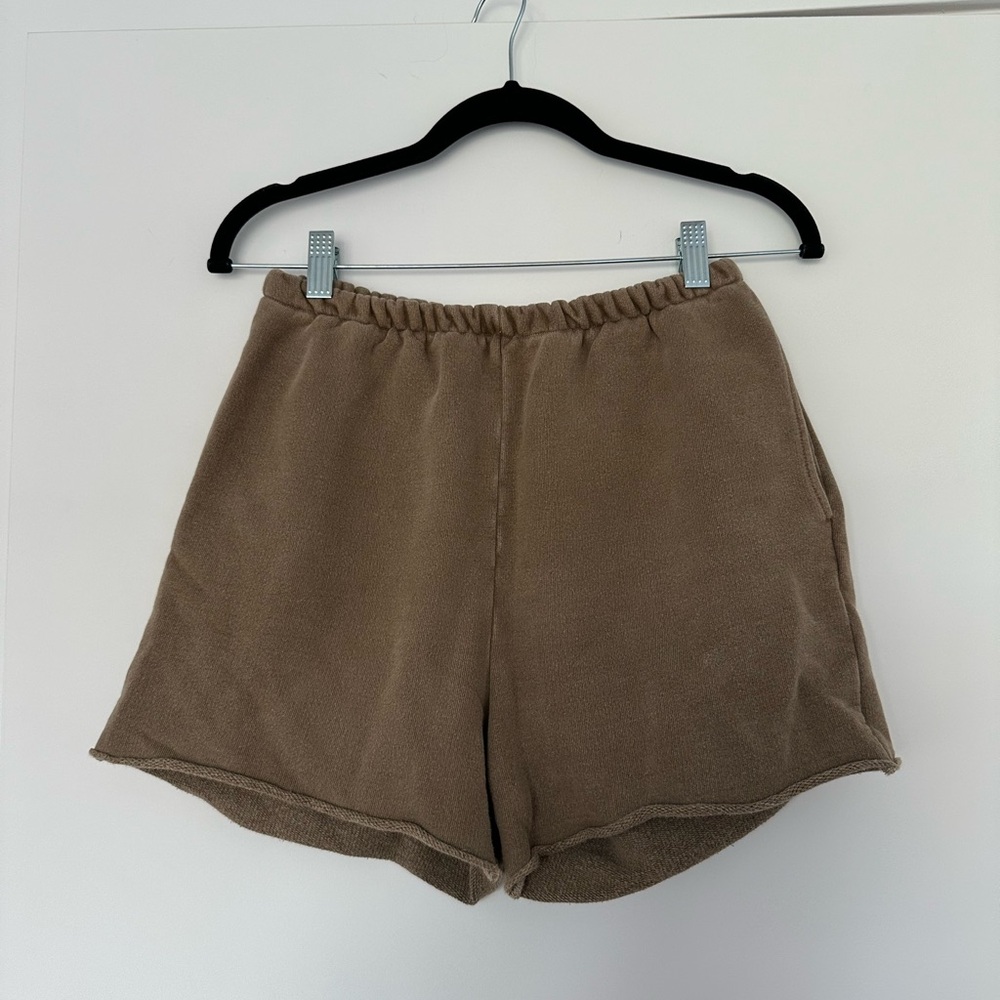 Yeezy Season 6 women’s sweatshorts in trench